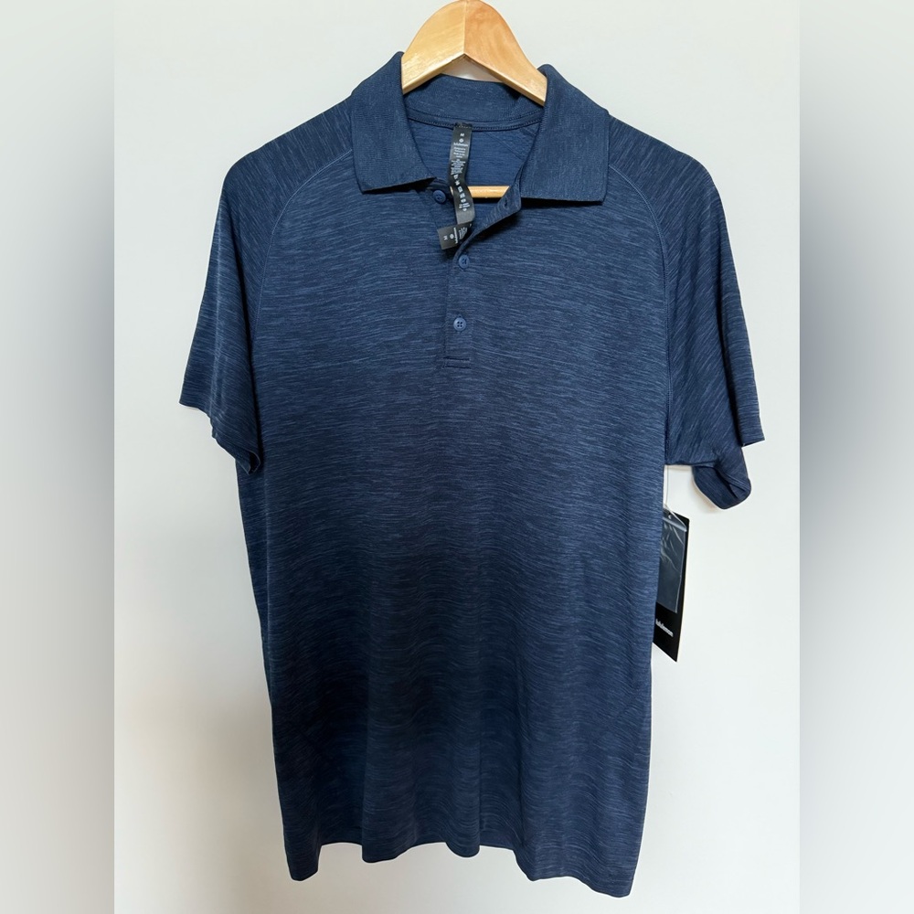 Lululemon Navy Men’s Metal Vent Tech Polo golf shirt, size M
